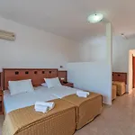 Myrina Beach 4*