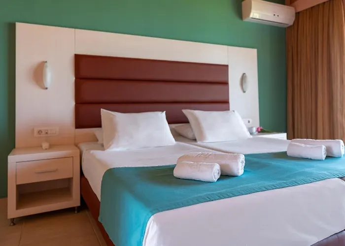 Hotell Myrina Beach 4*