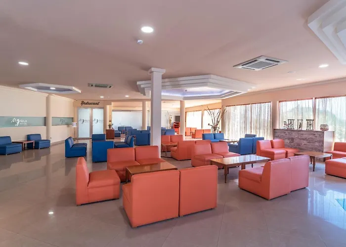 Myrina Beach Κολύμπια